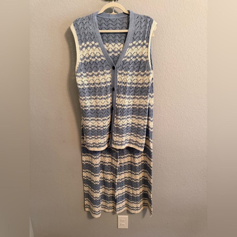 Blue & Cream Knit Vest and Skirt Set XXL